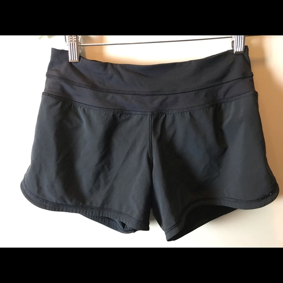 Lululemon black athletic shorts - Picture 4 of 6